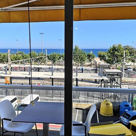 Luxury Apartment Accommodation, Next To Beach & Train Station Calella Buitenkant foto