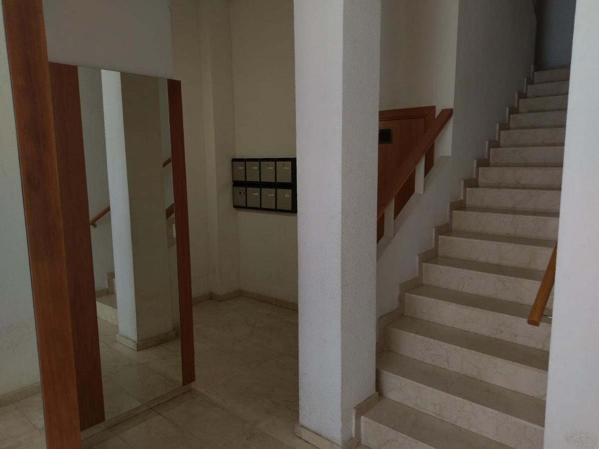 Luxury Apartment Accommodation, Next To Beach & Train Station Calella Buitenkant foto